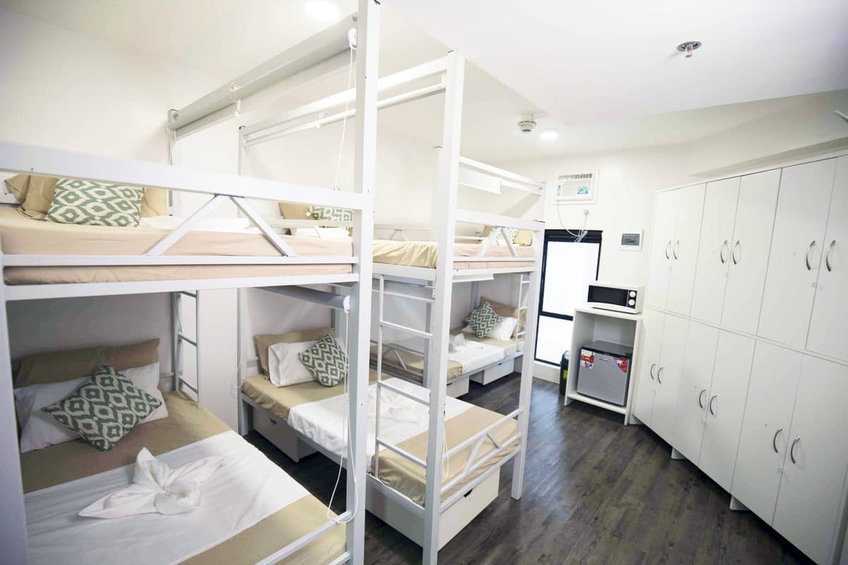 SIX-BED-sharing unit.